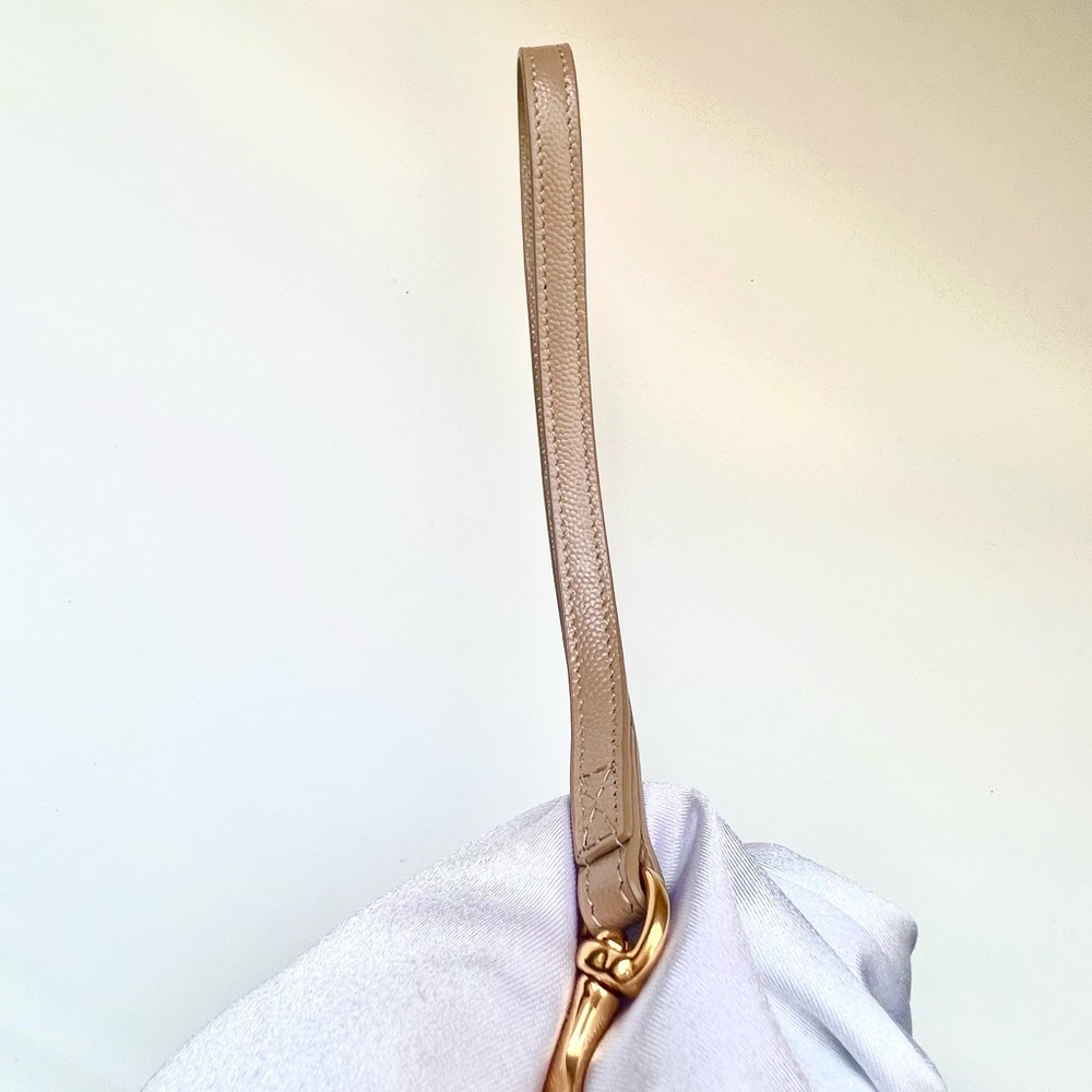 🔥Yves Saint Laurent Leather Clutch - Picture 14 of 16